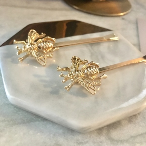 Golden Bee Minimalist Hair Pin Gold Clips Set of 2 - Picture 3 of 6
